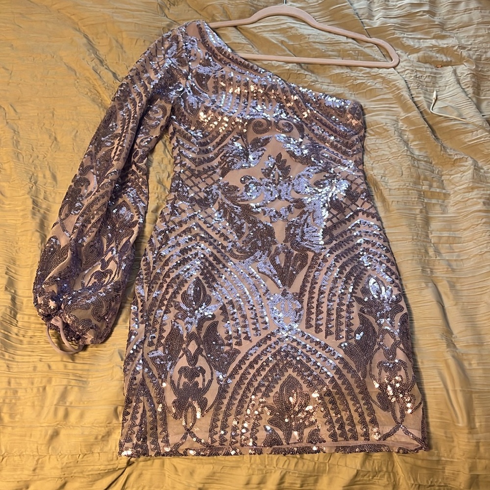Florence one sleeve sequin mini dress- lilac ice, small